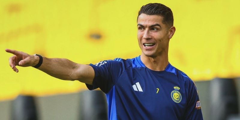 Cristiano Ronaldo được đội bóng Brazil để mắt tới
